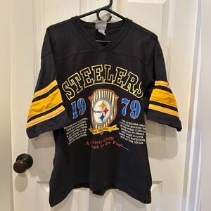 Vintage Steelers Black and Gold T-Shirt